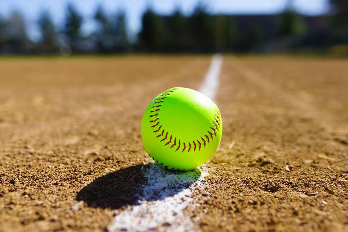 SHS Softball Swings into the Season