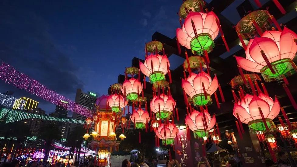 Reunion and Happiness: Embracing the Mid-Autumn Festival